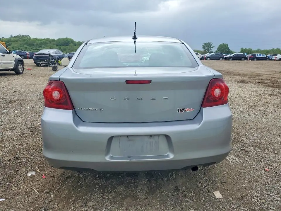2013 DODGE AVENGER SE  
