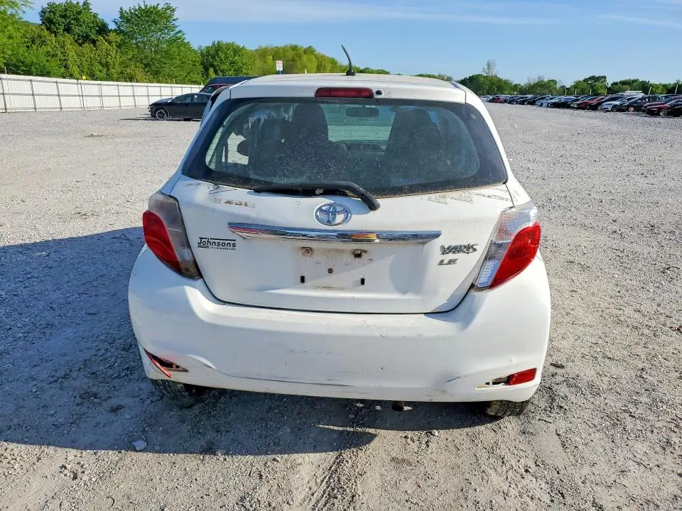2012 TOYOTA YARIS 5-DOOR LE  