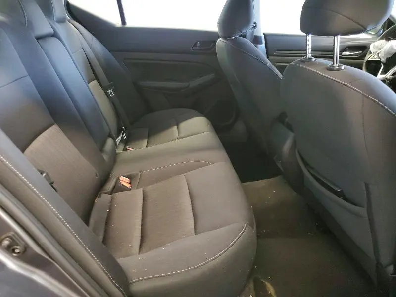 2024 NISSAN ALTIMA SV  