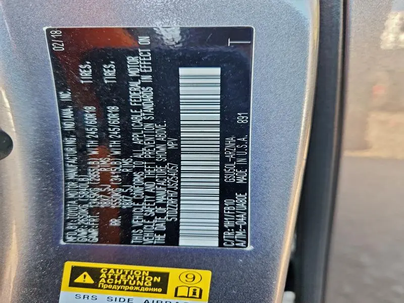 2018 TOYOTA HIGHLANDER LE  