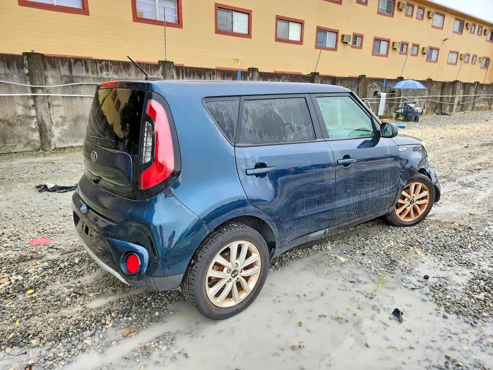2018 KIA SOUL +  
