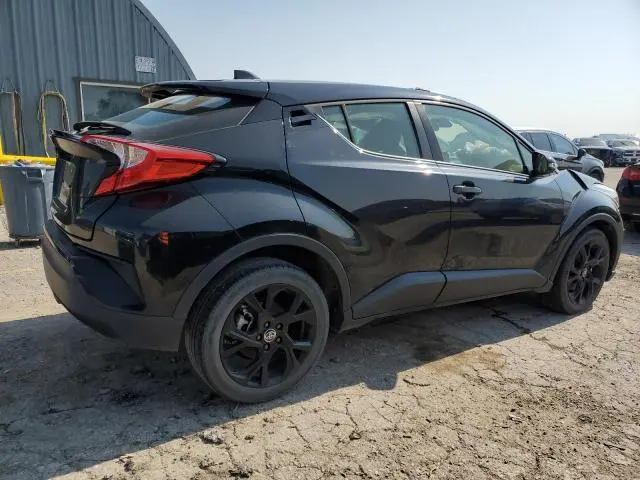 2021 TOYOTA C-HR XLE  