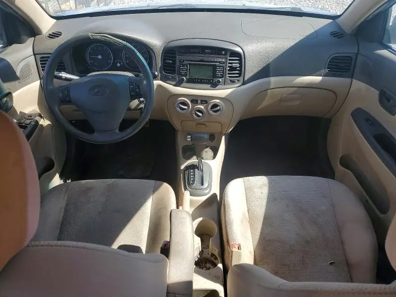 2010 HYUNDAI ACCENT GLS  