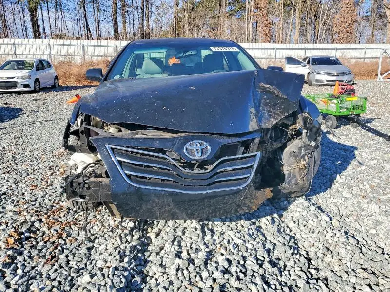 2011 TOYOTA CAMRY BASE  