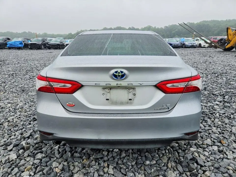 2018 TOYOTA CAMRY LE  