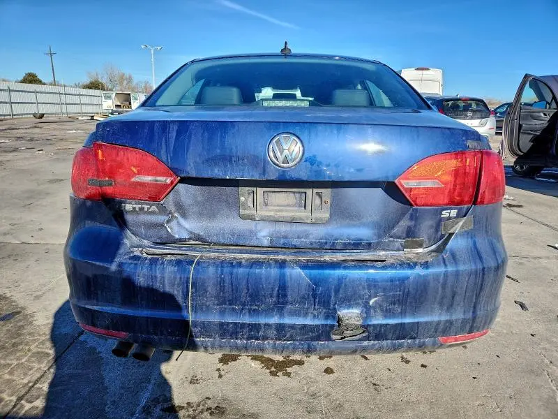 2014 VOLKSWAGEN JETTA SE  