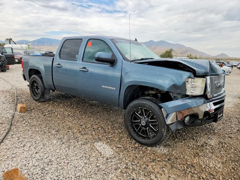 2013 GMC SIERRA C1500 SLT  