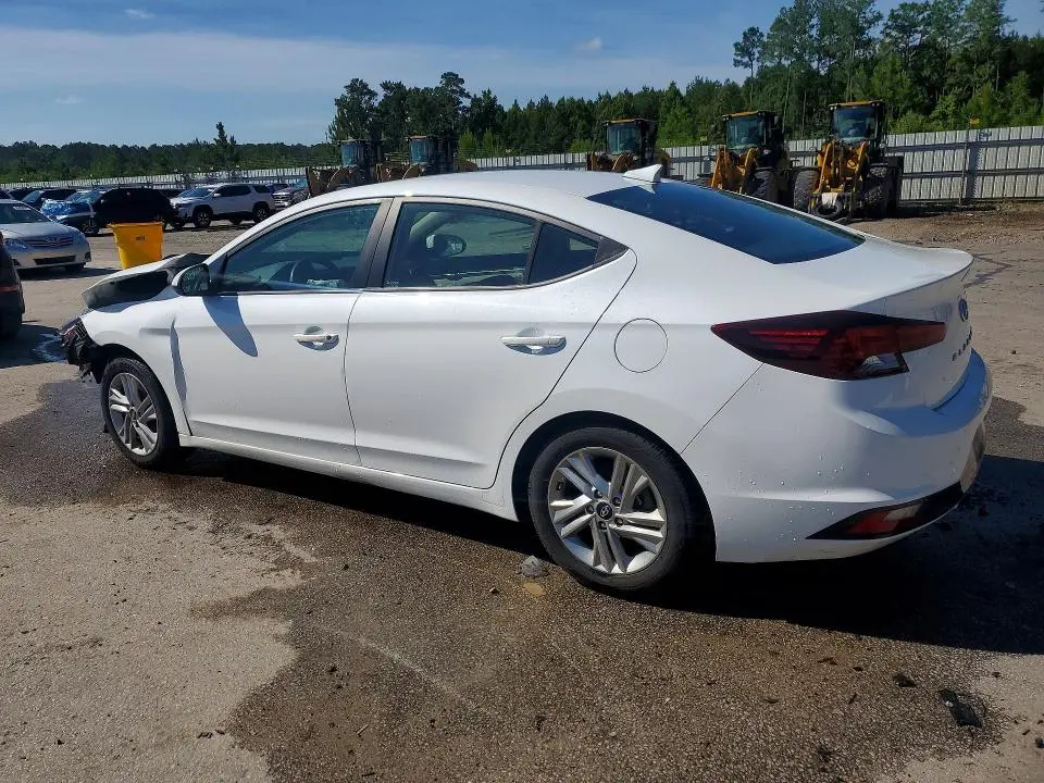 2020 HYUNDAI ELANTRA SEL  