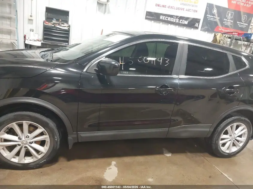 2017 NISSAN ROGUE SPORT S