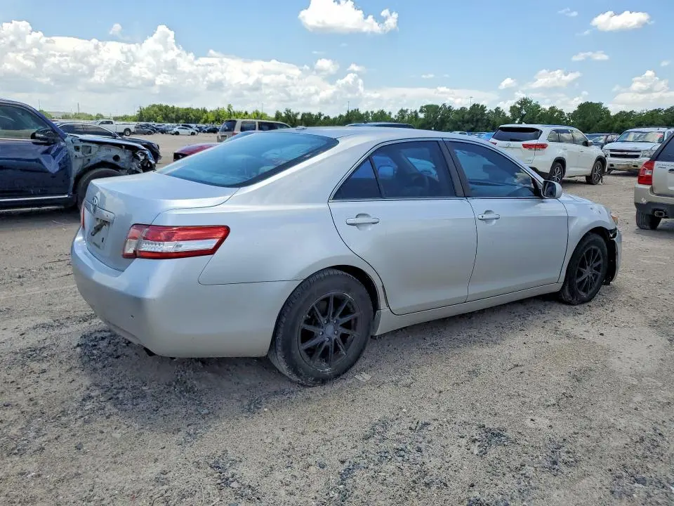 2010 TOYOTA CAMRY BASE  