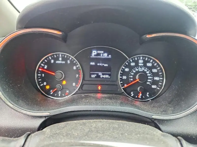2017 KIA FORTE LX  