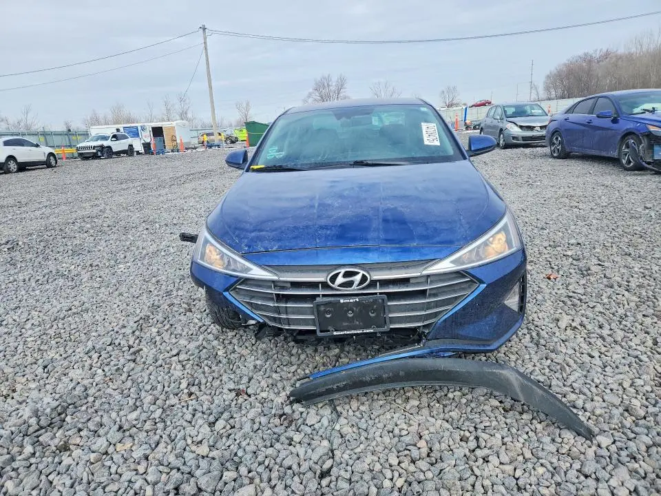 2020 HYUNDAI ELANTRA SE  