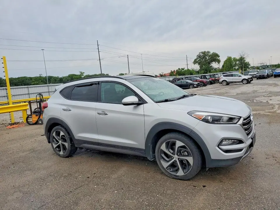 2016 HYUNDAI TUCSON LIMITED  