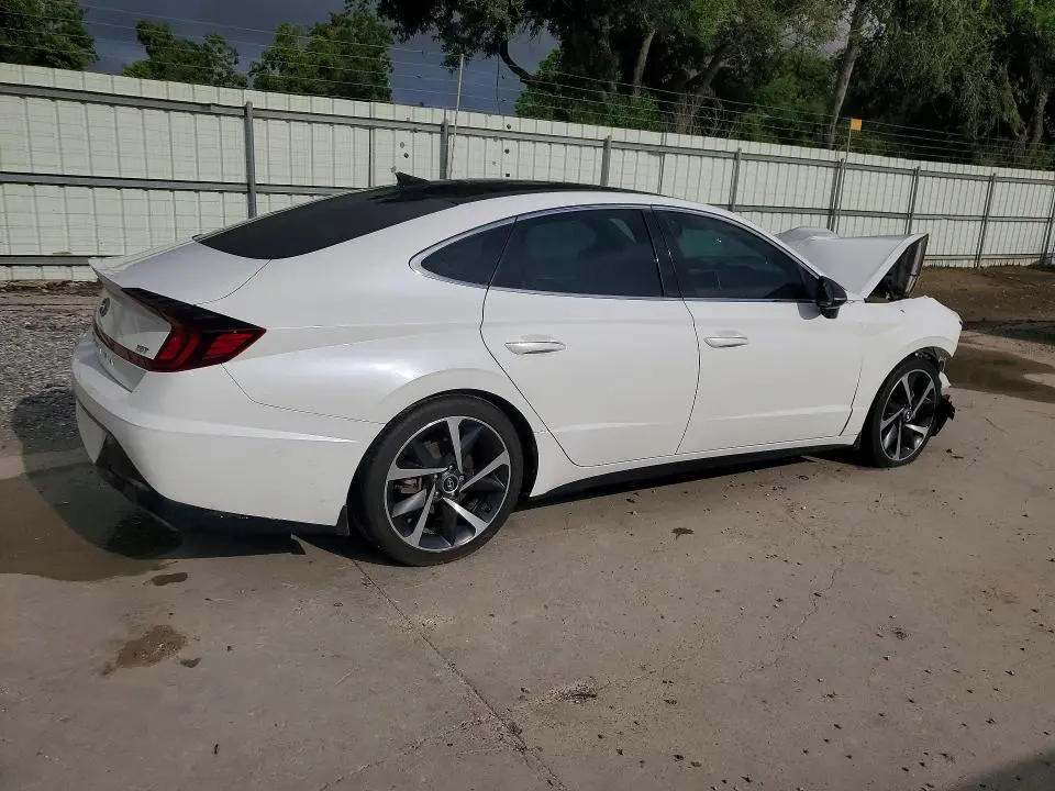 2021 HYUNDAI SONATA SEL PLUS  