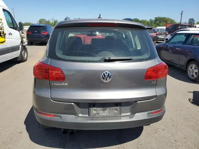 2016 VOLKSWAGEN TIGUAN S  