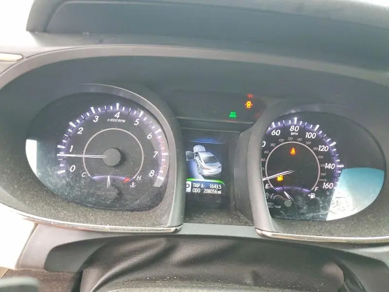 2015 TOYOTA AVALON XLE  