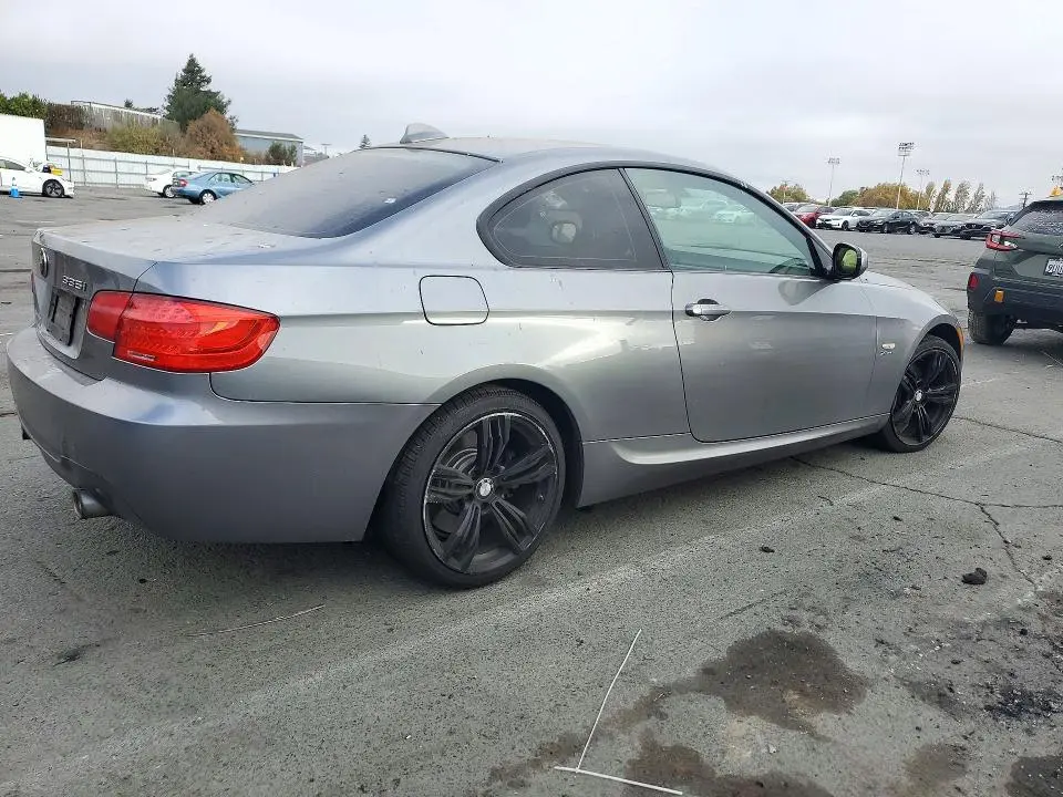 2011 BMW 335 XI  