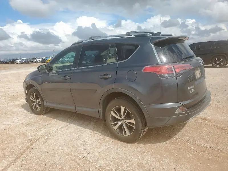 2017 TOYOTA RAV4 XLE  