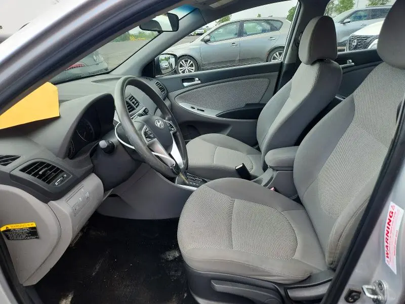 2012 HYUNDAI ACCENT GLS  