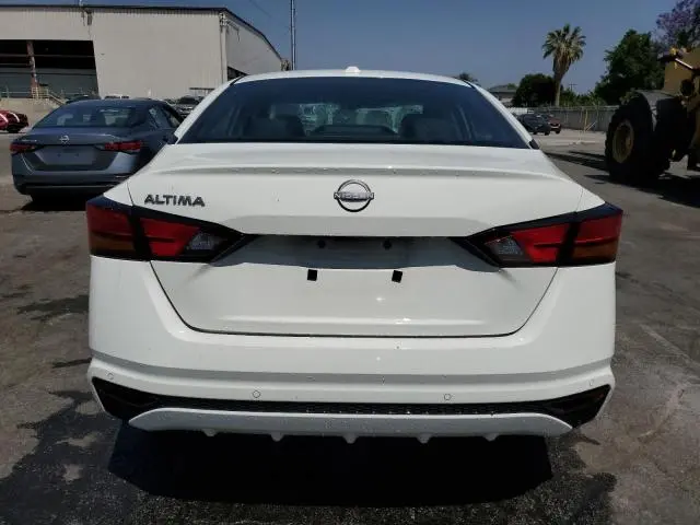 2025 NISSAN ALTIMA SV  