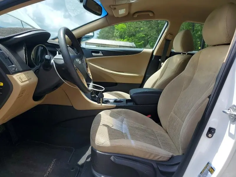 2011 HYUNDAI SONATA GLS  
