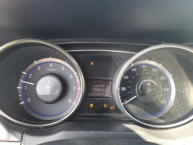 2011 HYUNDAI SONATA SE  