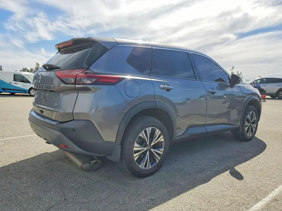 2021 NISSAN ROGUE SV  