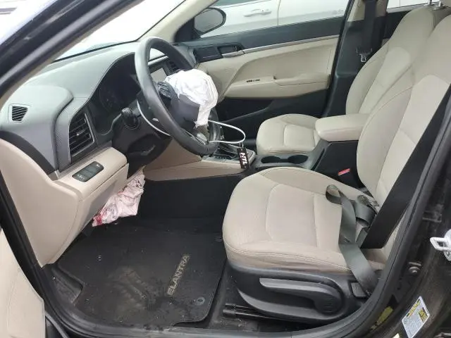 2019 HYUNDAI ELANTRA SE  