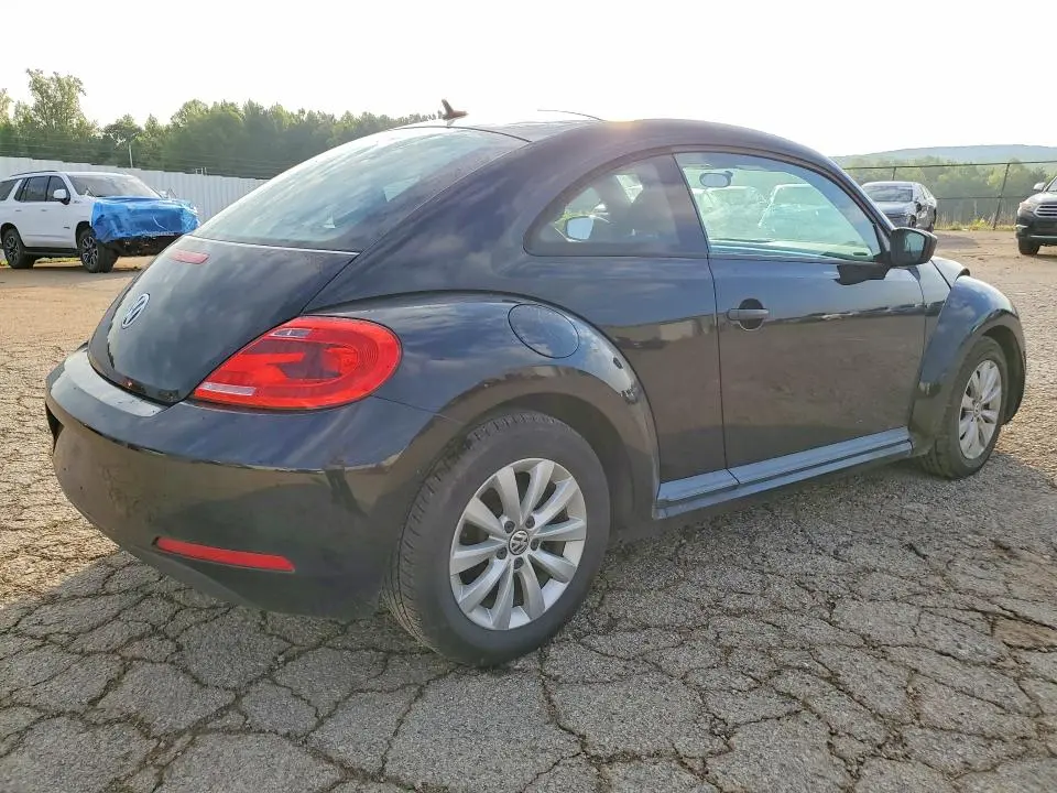2013 VOLKSWAGEN BEETLE   