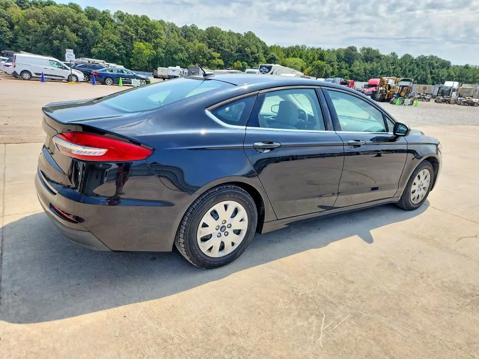 2019 FORD FUSION S  
