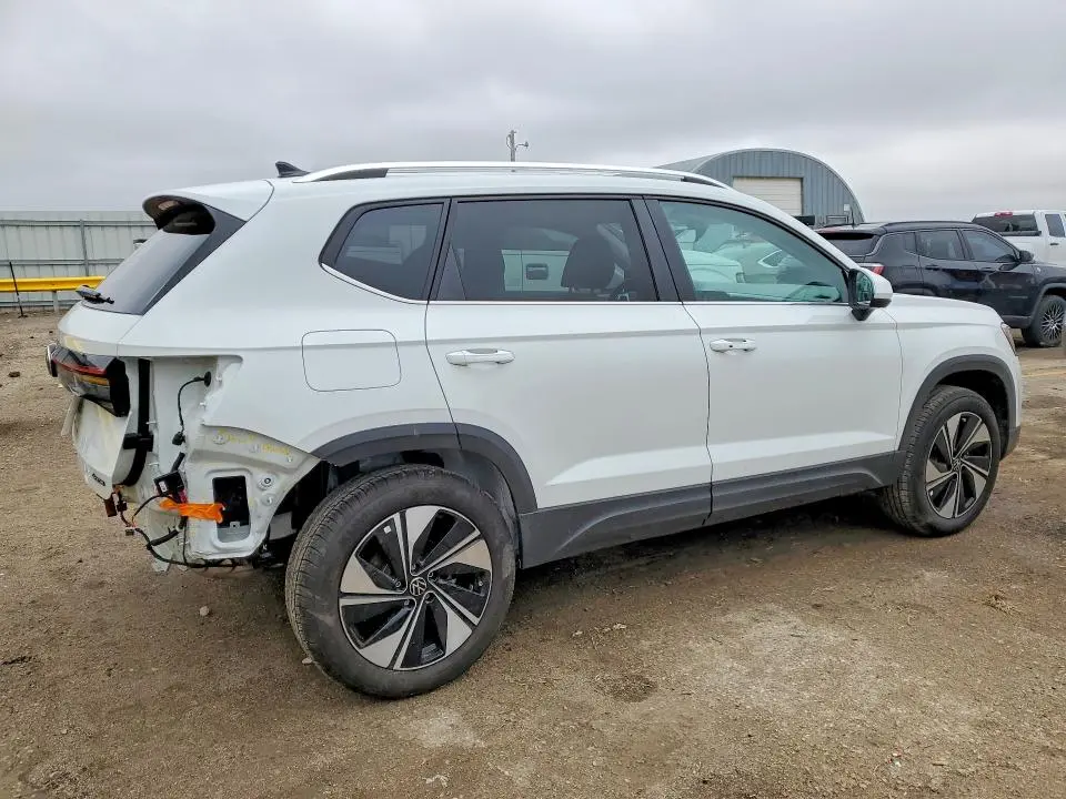 2025 VOLKSWAGEN TAOS SE  
