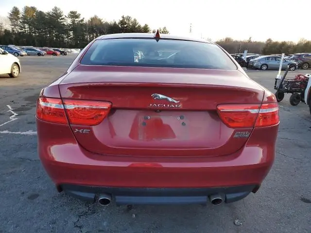 2018 JAGUAR XE PREMIUM  