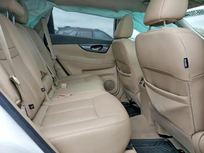 2015 NISSAN ROGUE SL  