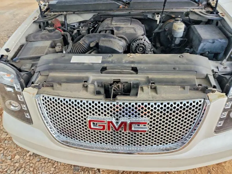 2011 GMC YUKON DENALI  