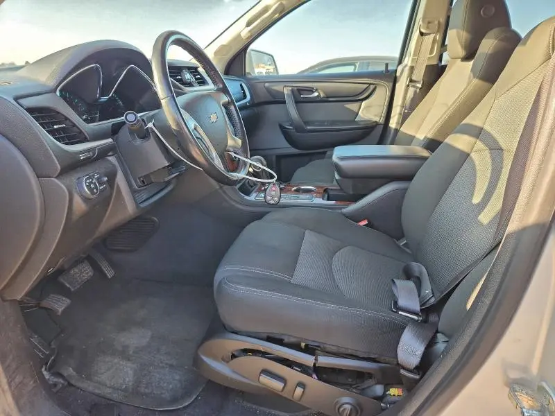 2013 CHEVROLET TRAVERSE LT  