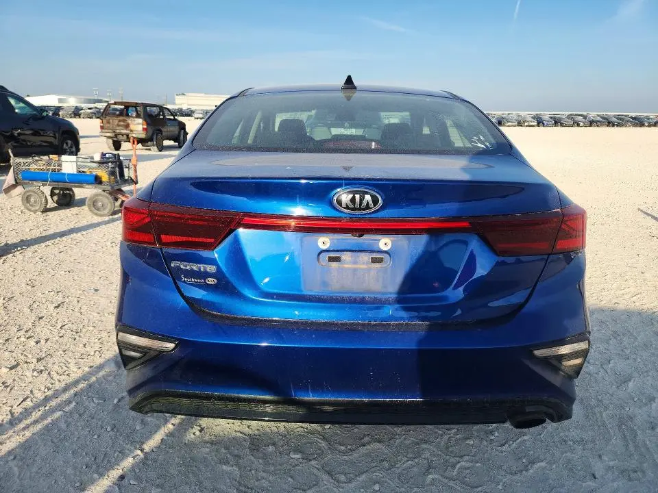 2019 KIA FORTE LXS  