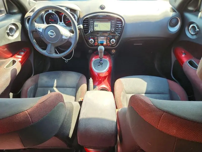2015 NISSAN JUKE SV  