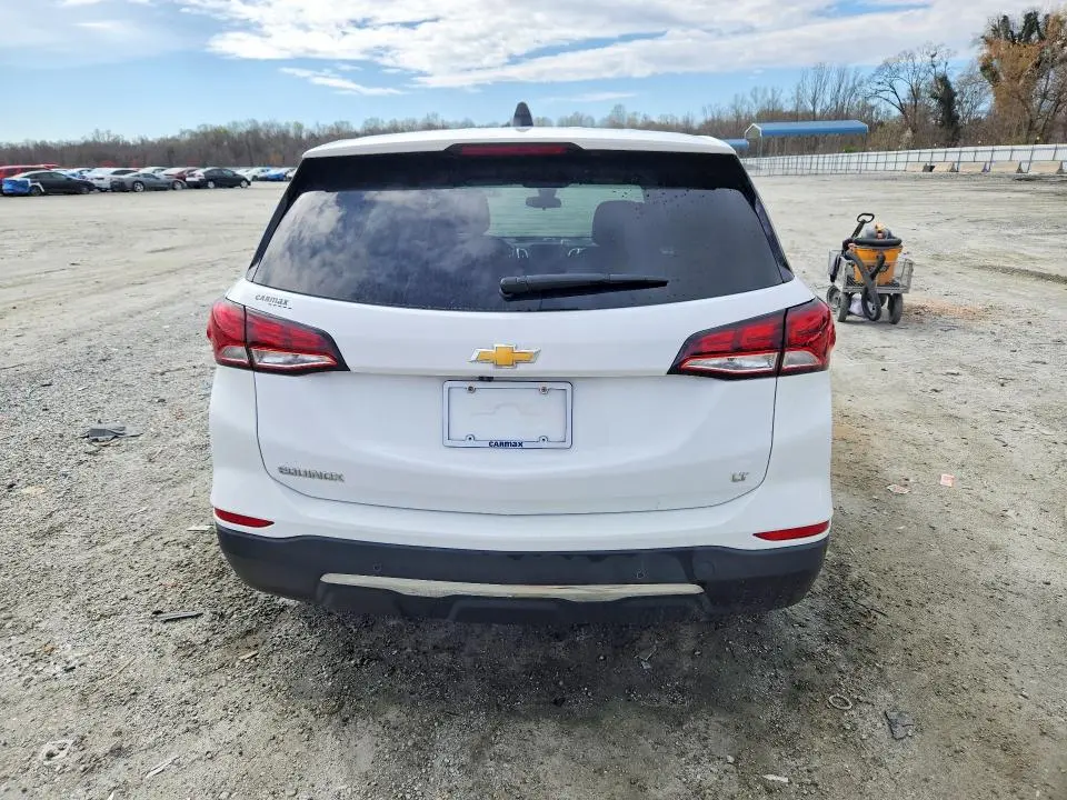 2022 CHEVROLET EQUINOX LT  