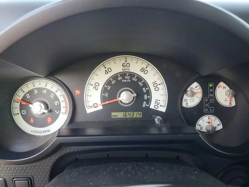 2011 TOYOTA FJ CRUISER BASE  