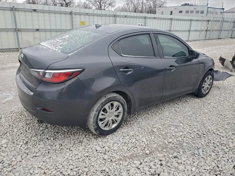 2019 TOYOTA YARIS L  