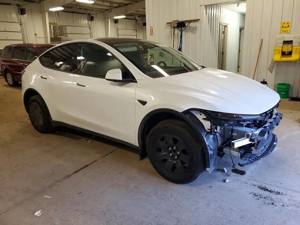 2026 TESLA MODEL Y   