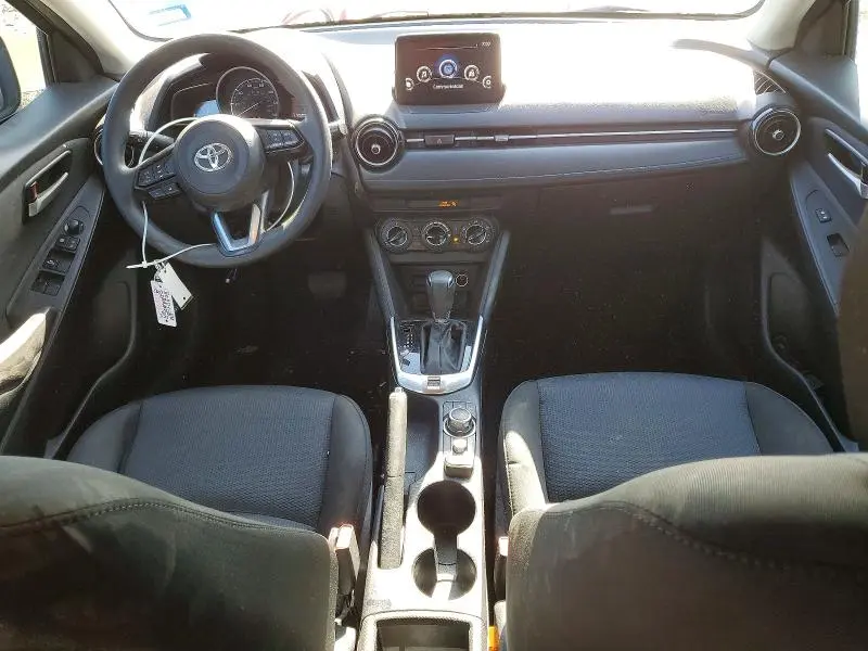 2019 TOYOTA YARIS LE  