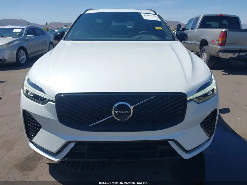 2026 VOLVO XC60 B5 PLUS
