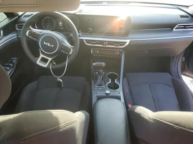 2022 KIA K5 LX  