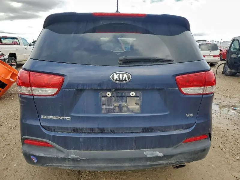 2018 KIA SORENTO LX  
