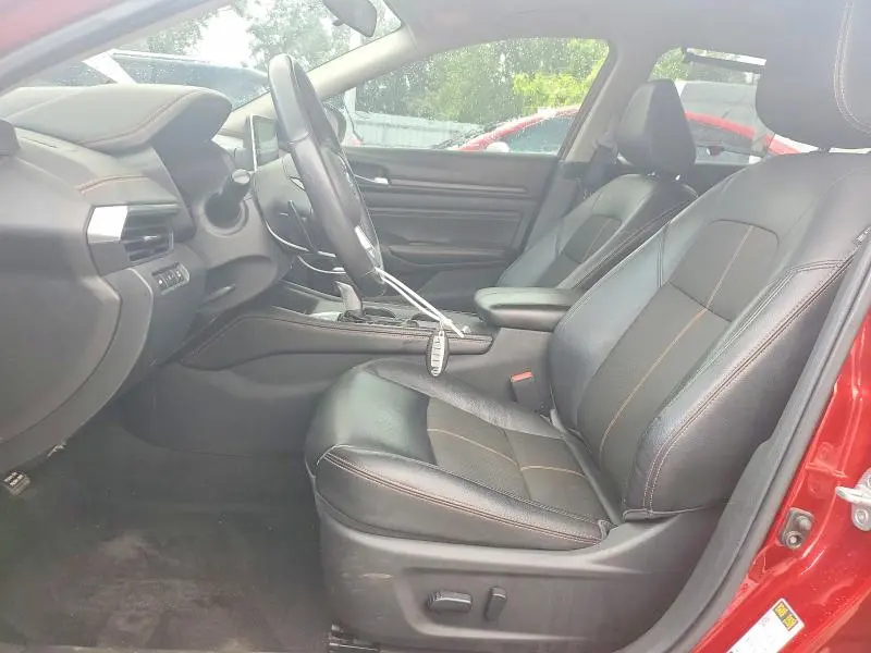 2019 NISSAN ALTIMA SR  