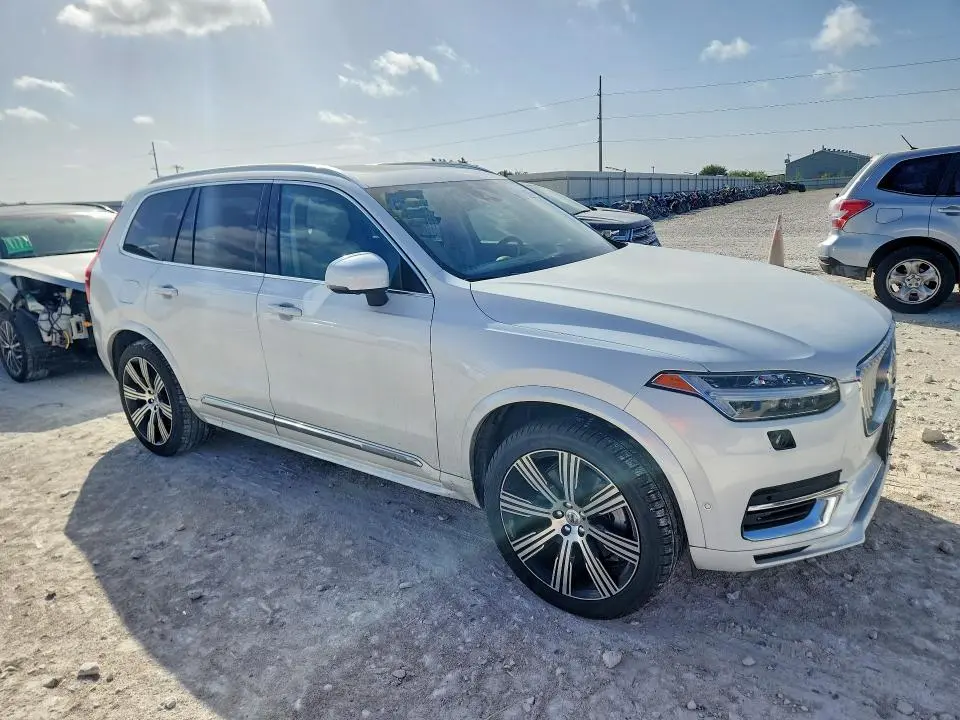 2023 VOLVO XC90 ULTIMATE  