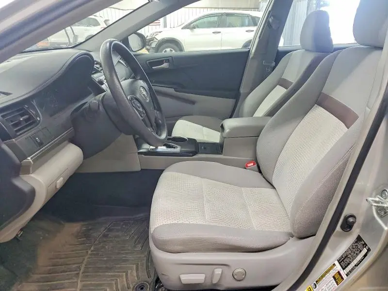 2012 TOYOTA CAMRY LE  
