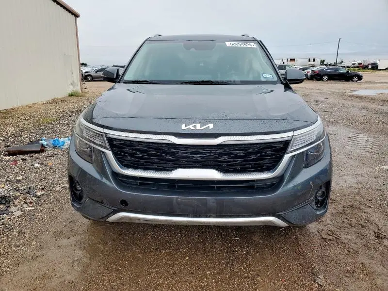 2023 KIA SELTOS S  