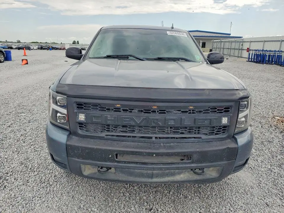 2011 CHEVROLET SILVERADO C1500 LT  